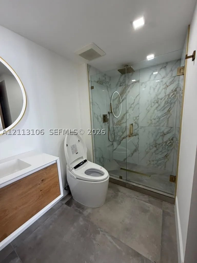 3731 N Country Club Dr #1229