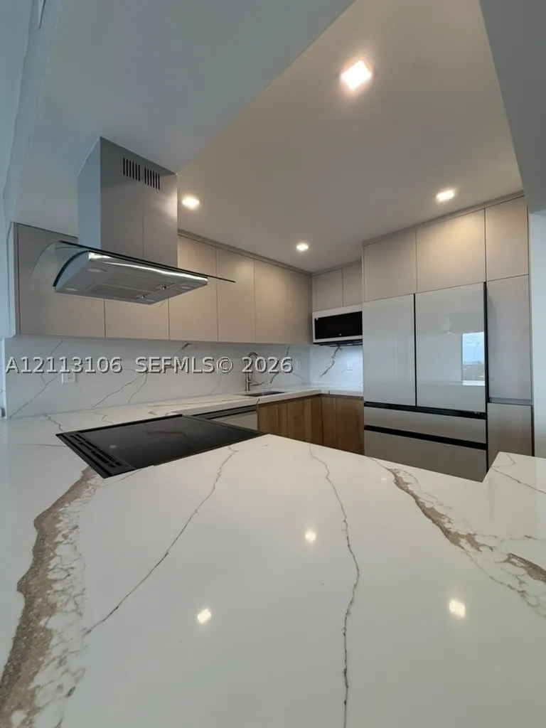 3731 N Country Club Dr #1229