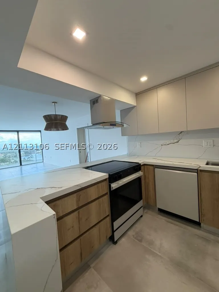 3731 N Country Club Dr #1229