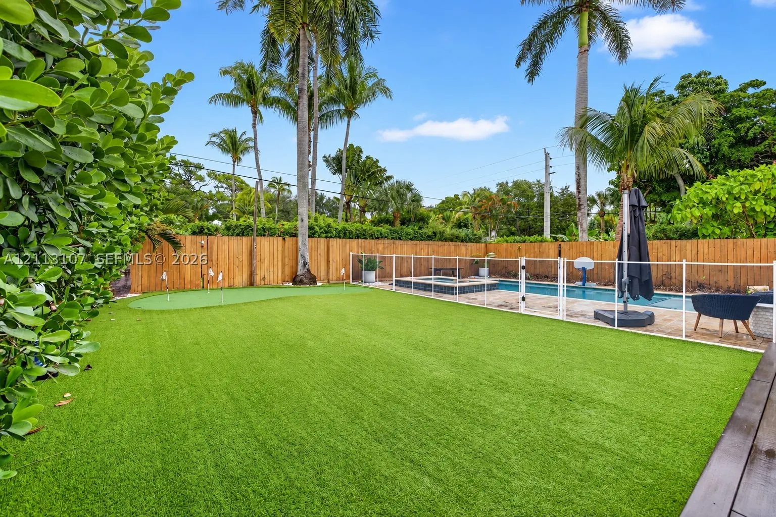 603 SW 18th Ct
