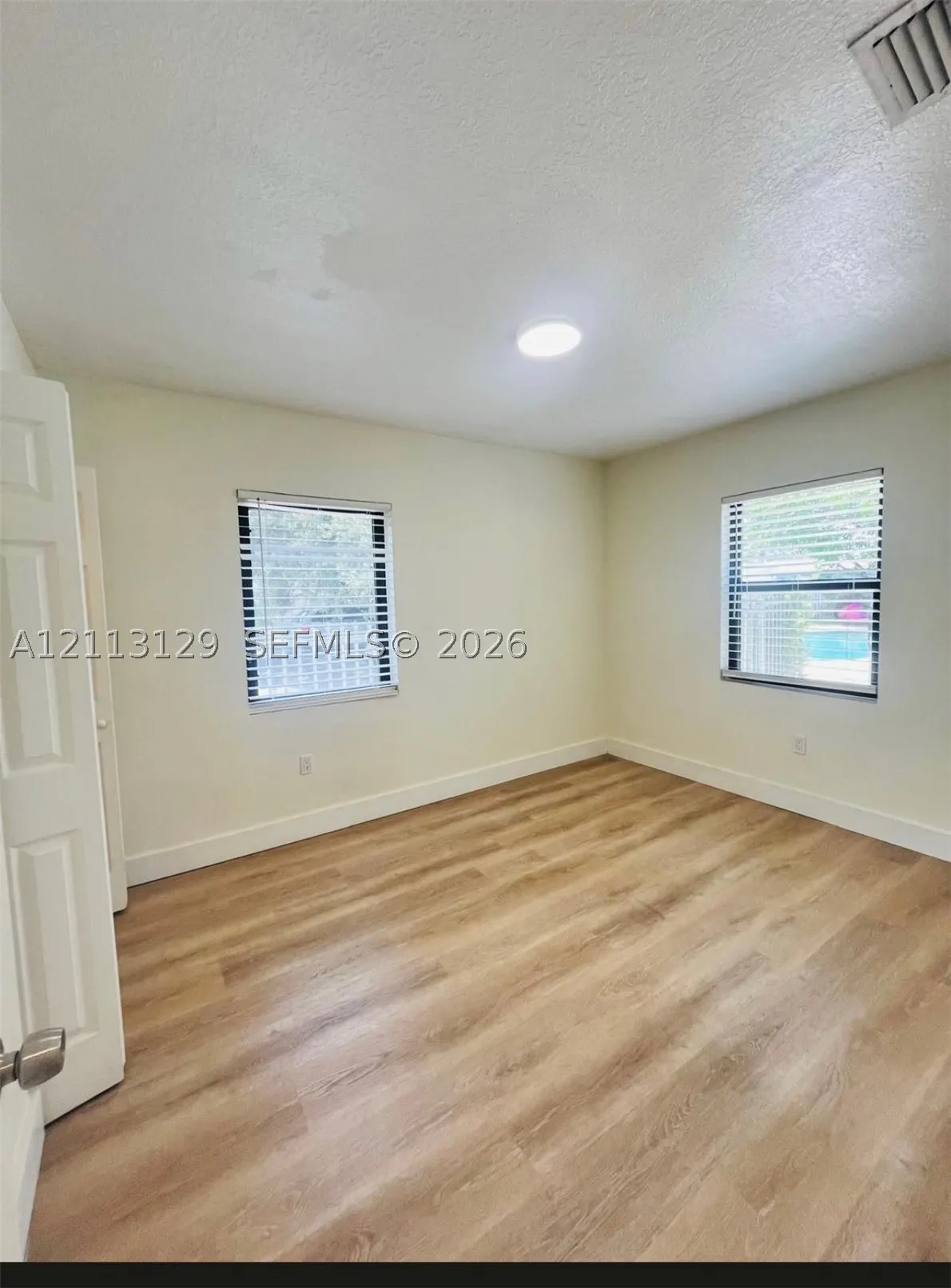 2000 Monroe St #1