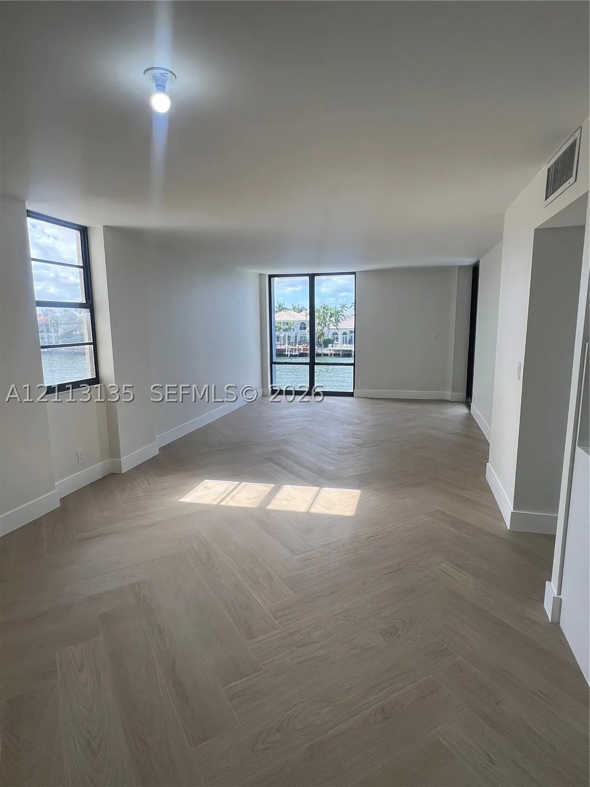 1600 S Ocean Dr #3A