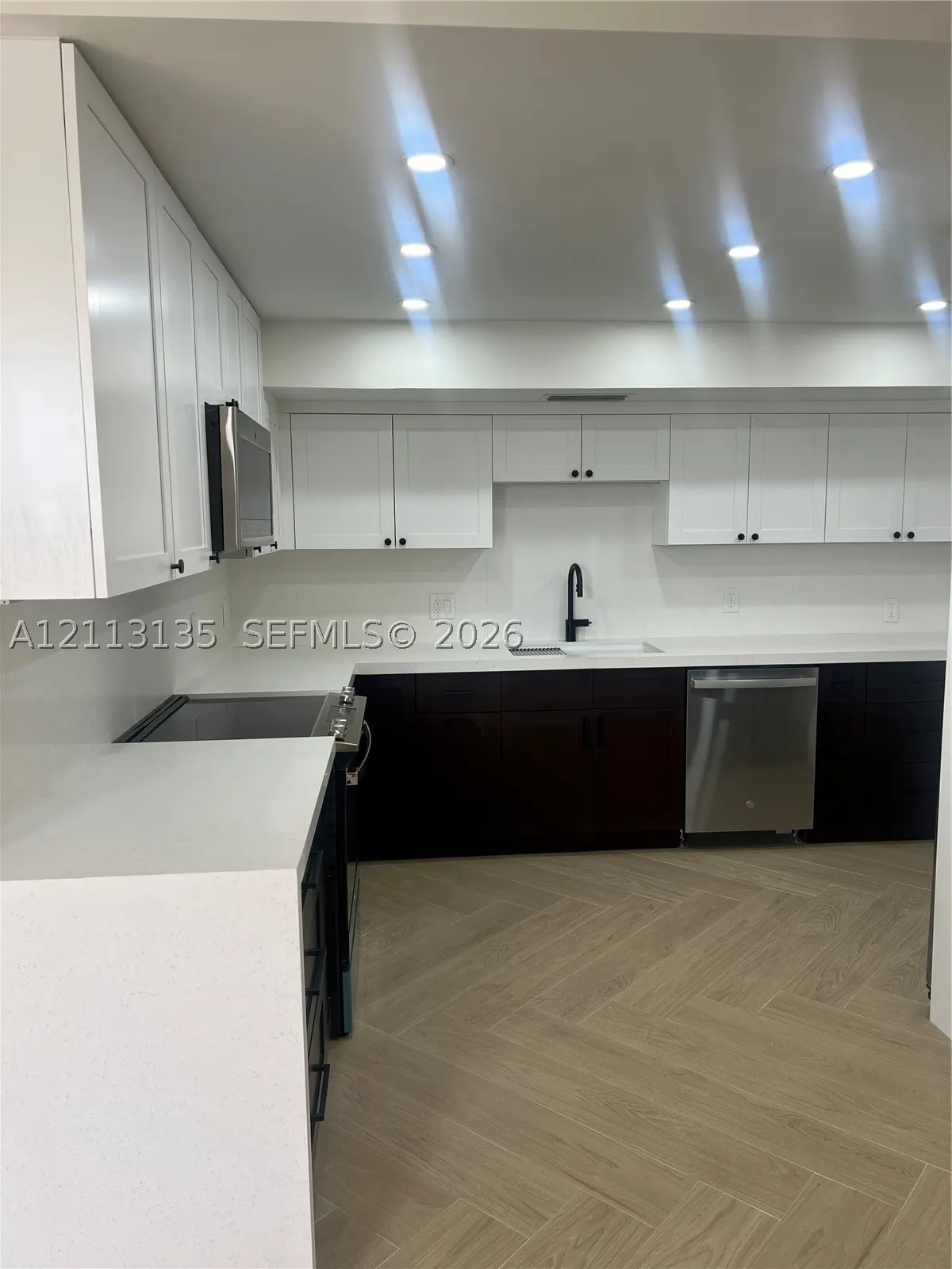 1600 S Ocean Dr #3A