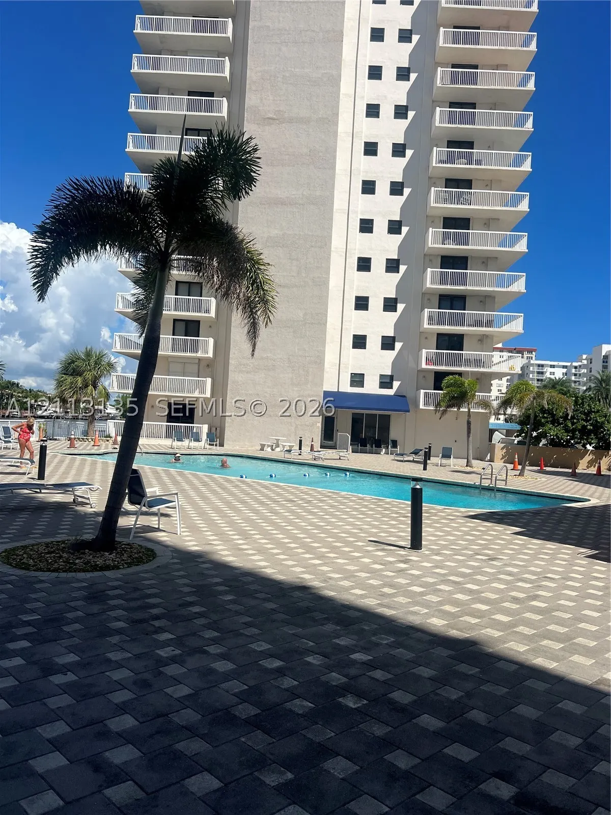 1600 S Ocean Dr #3A