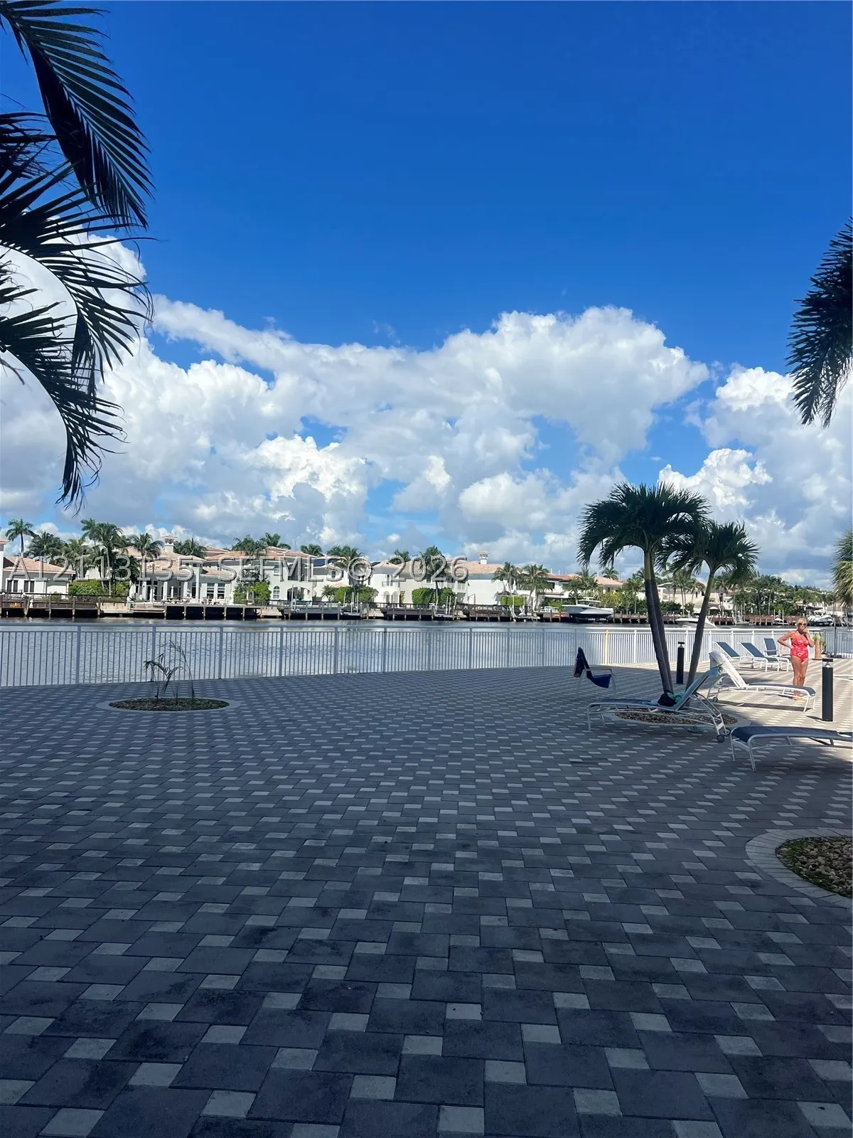 1600 S Ocean Dr #3A