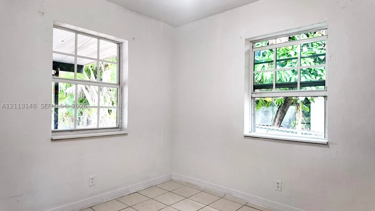 2367 NW 82nd St Miami
