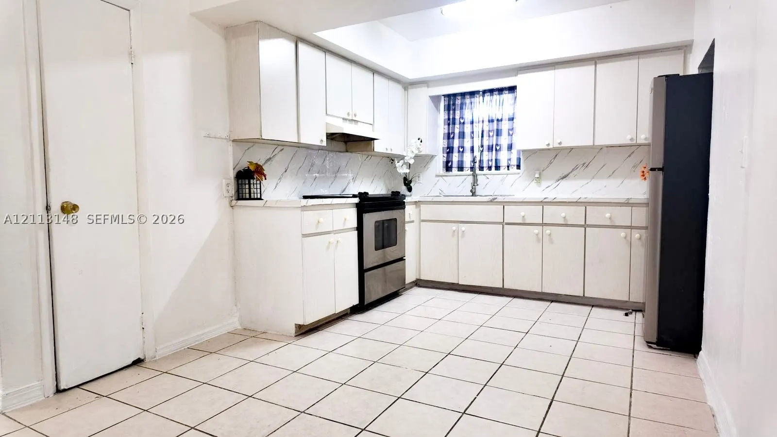 2367 NW 82nd St Miami