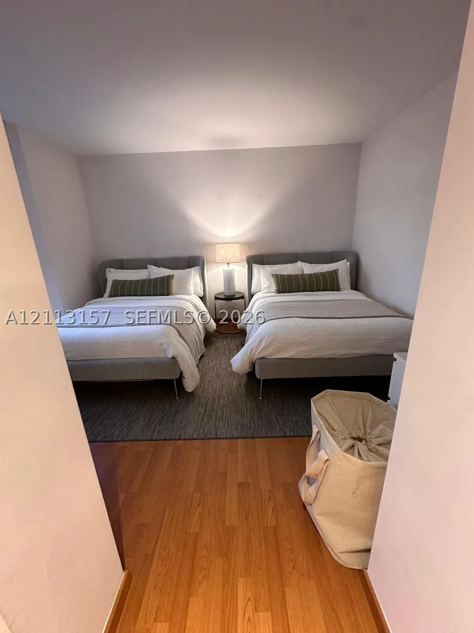 1000 W Island Blvd #2210