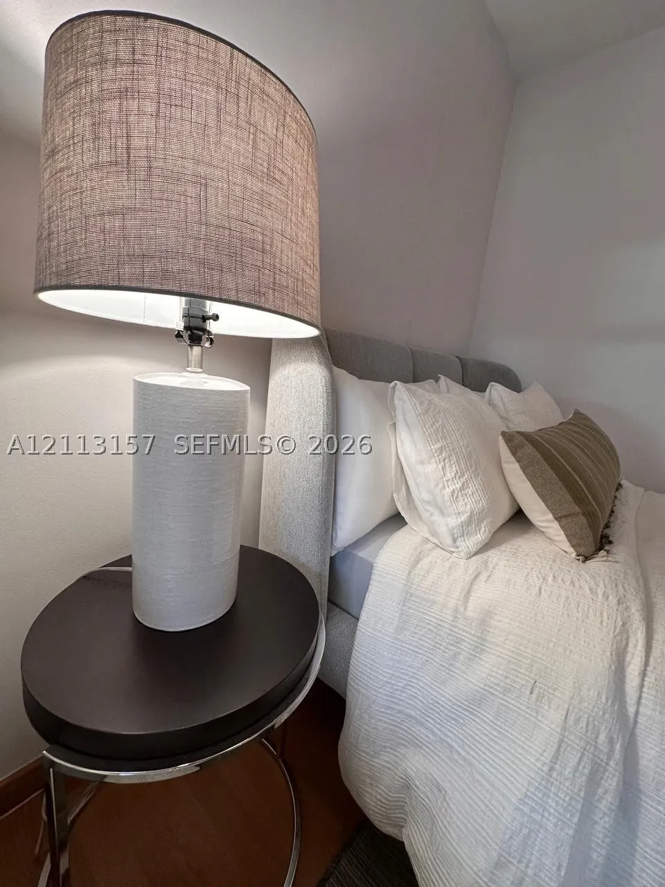 1000 W Island Blvd #2210