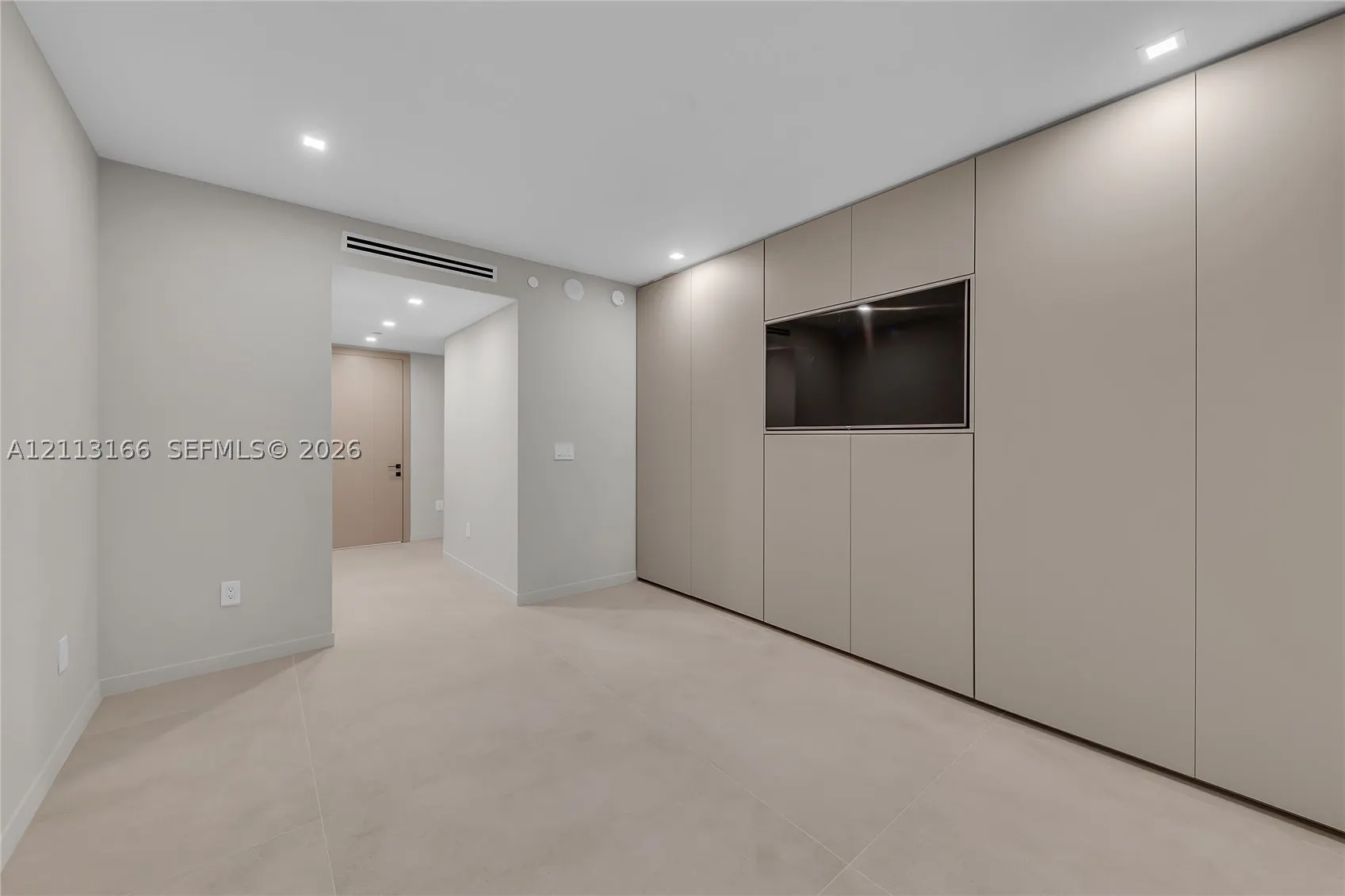3535 S Ocean Dr #1003