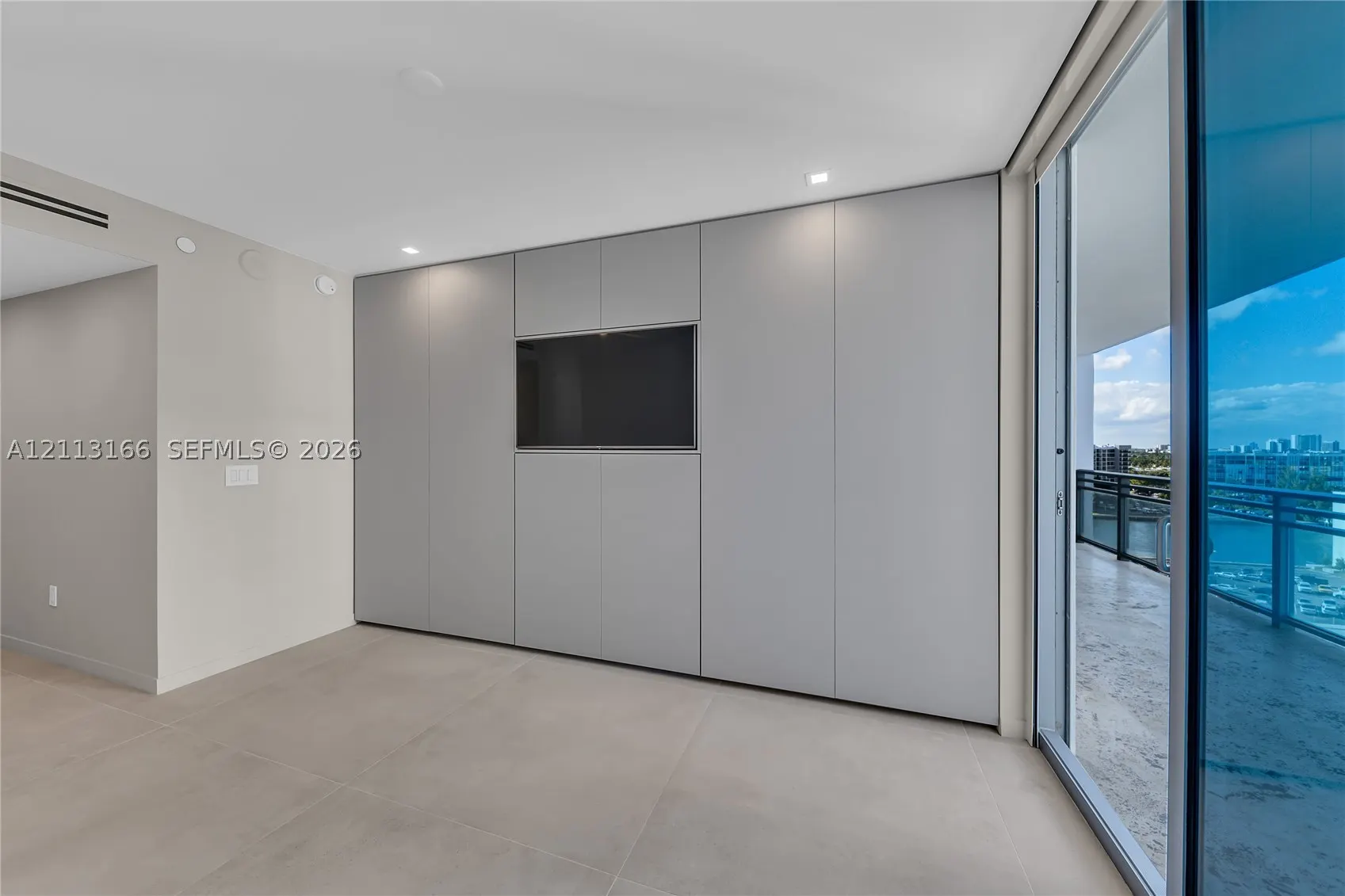 3535 S Ocean Dr #1003