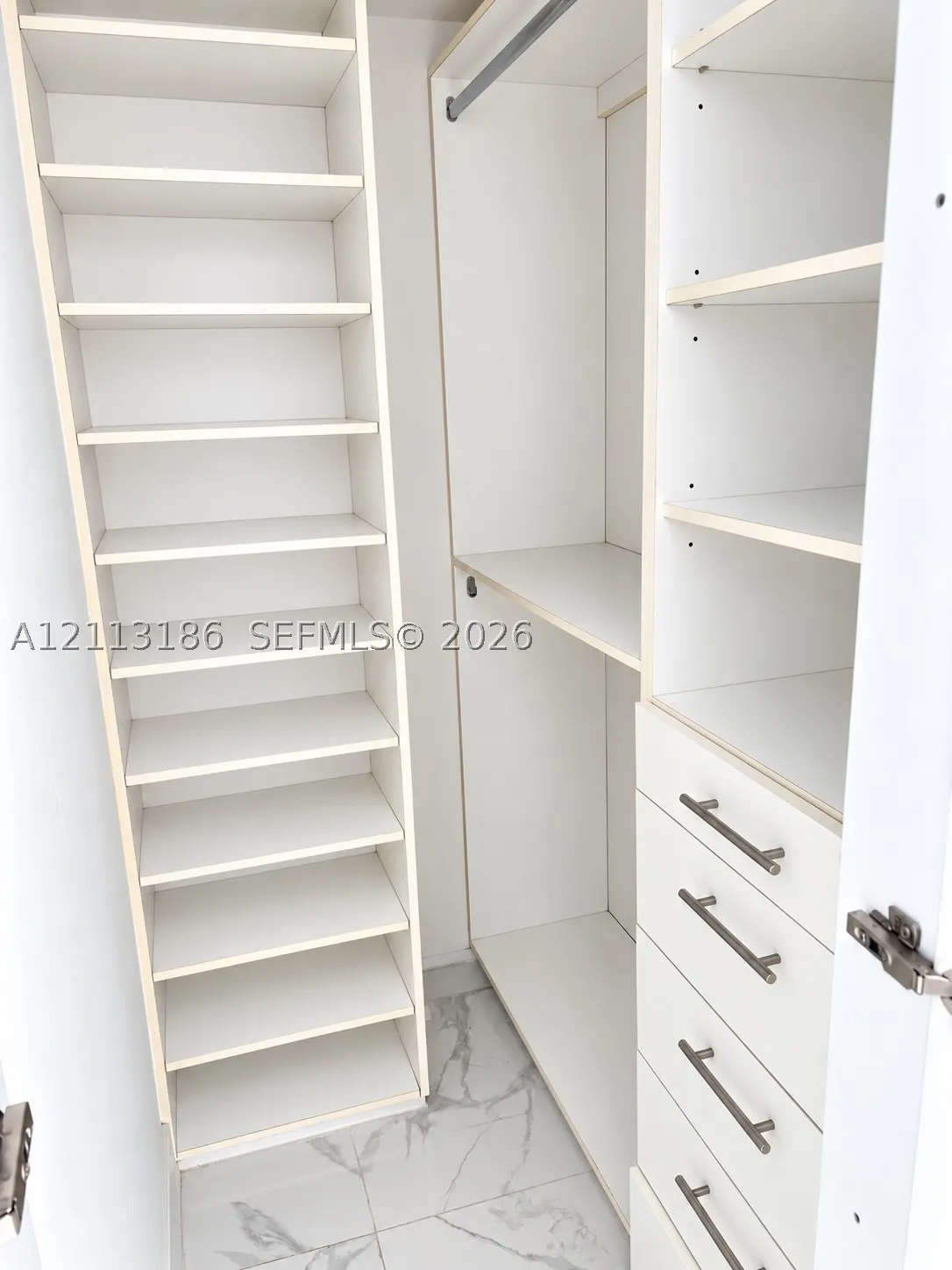 3401 N Country Club Dr #609