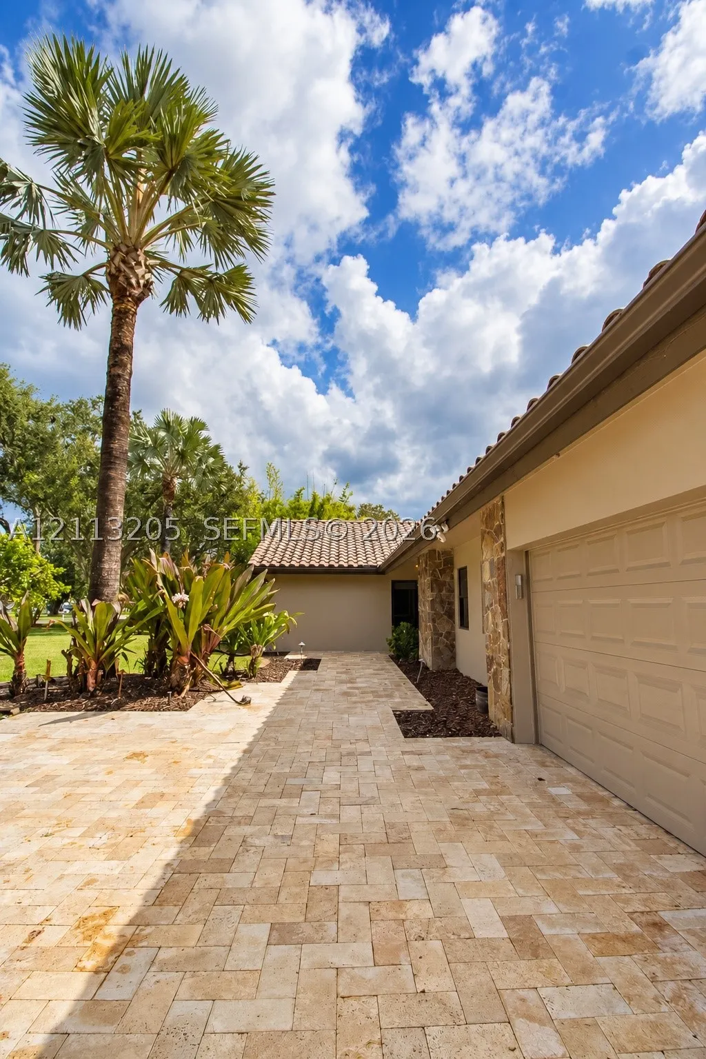 13500 SW 16th Ct