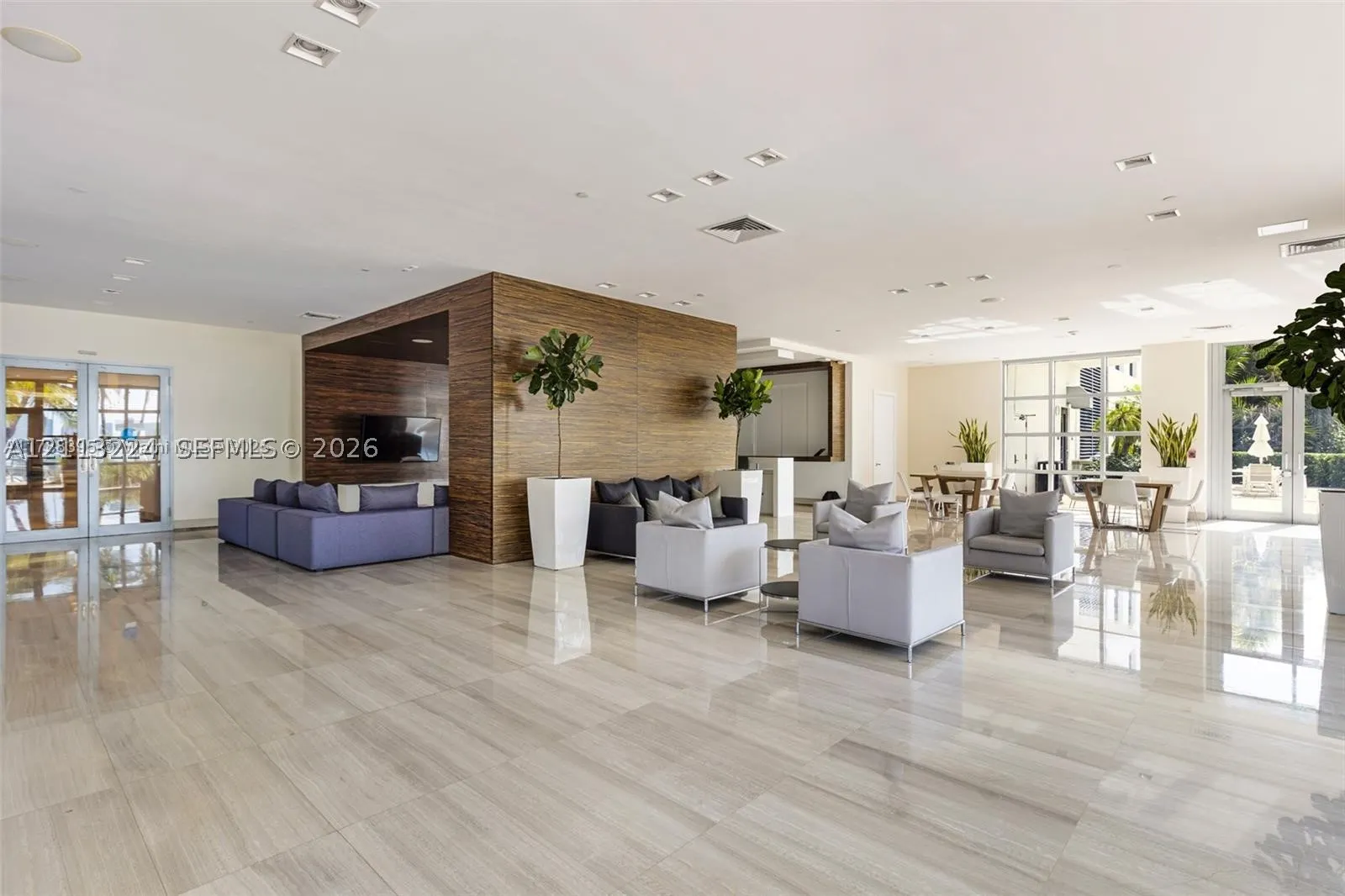 1330 West Ave #1710
