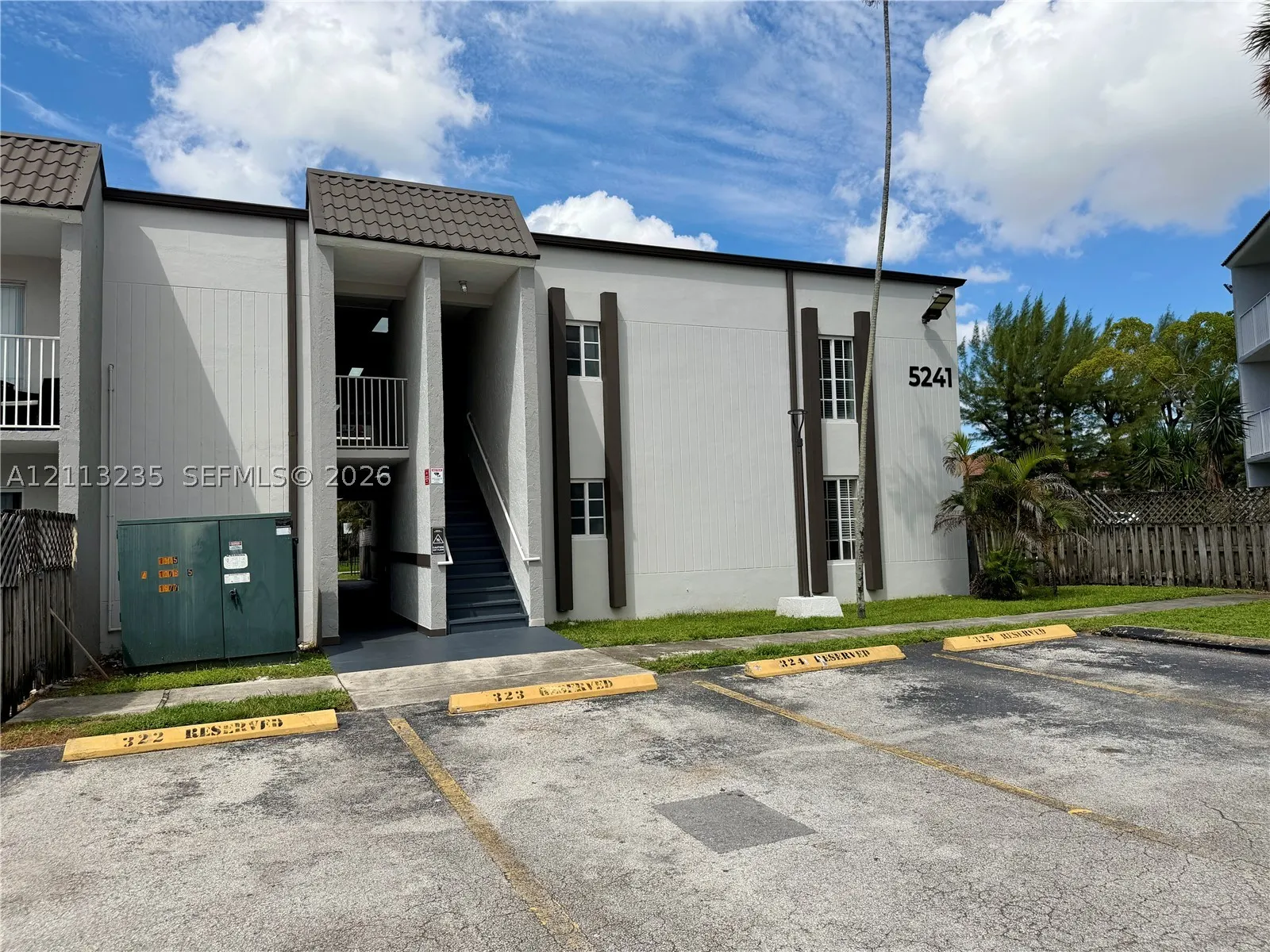 5241 Geneva Way #203