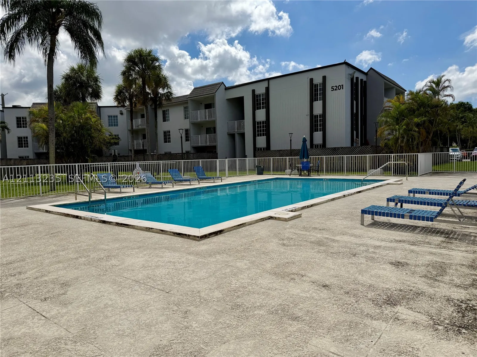 5241 Geneva Way #203
