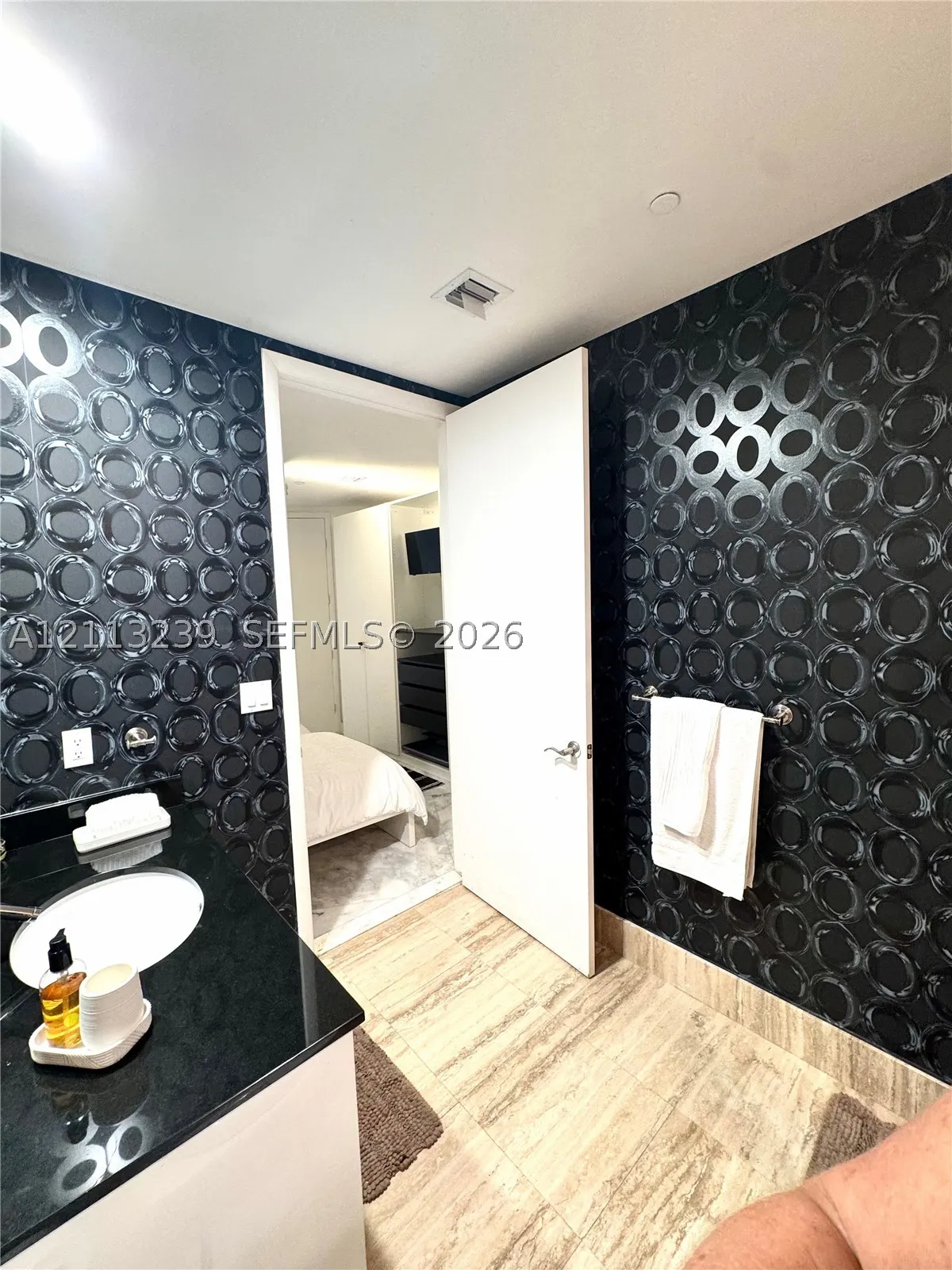 16001 Collins Ave #2403