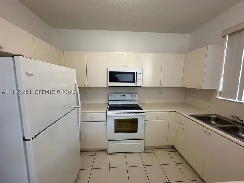 2615 SE 15th Pl #190