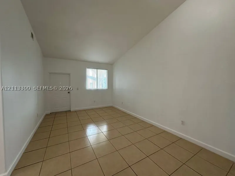 1661 SE 29th Ct #201