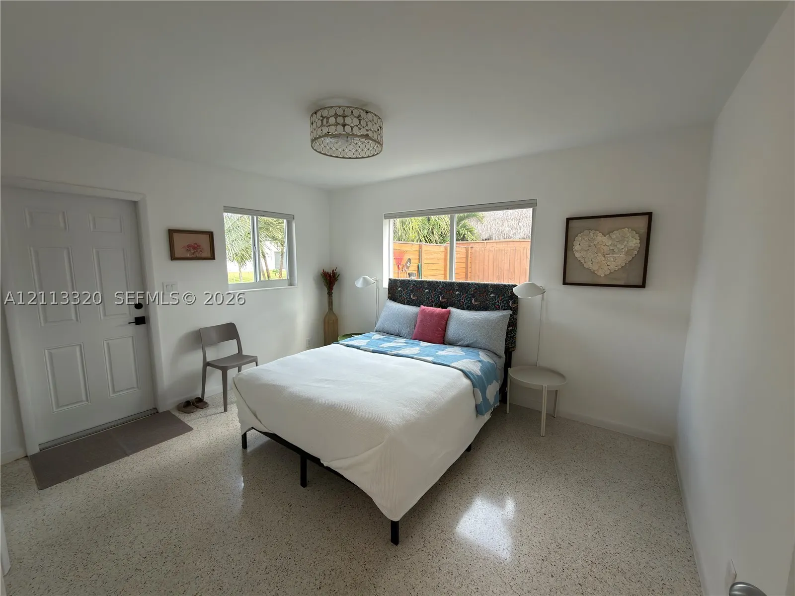 712 NE 25th Ave