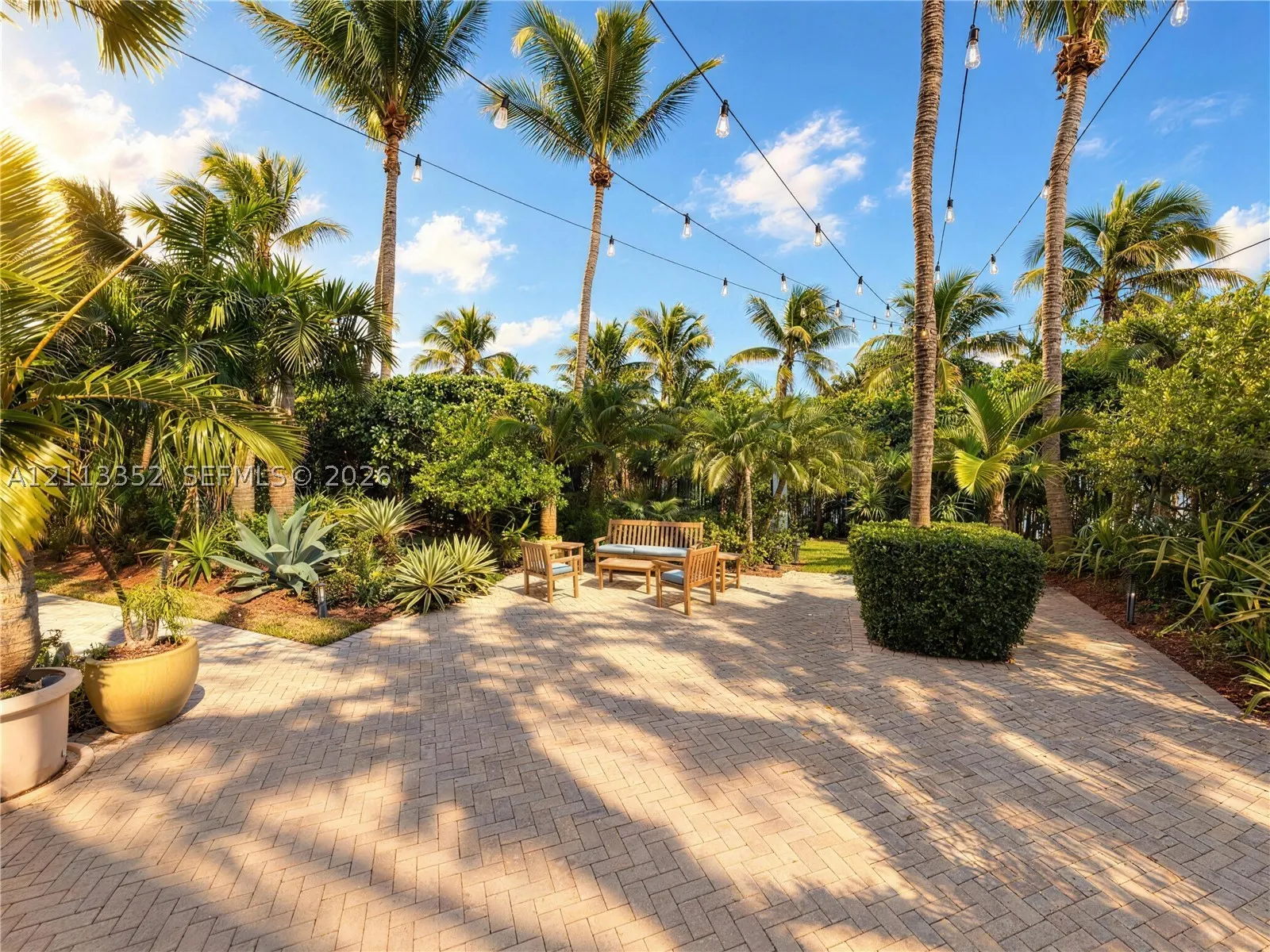 1500 Ocean Dr #1210