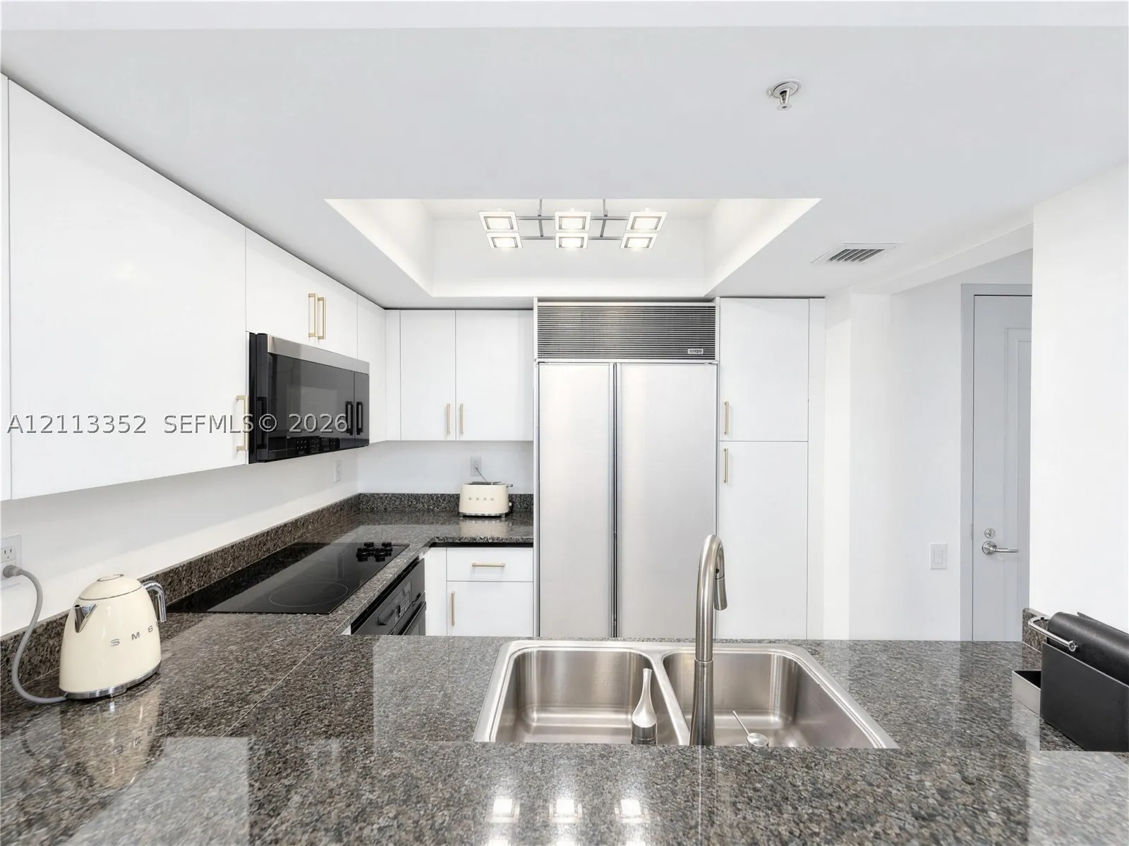 1500 Ocean Dr #1210