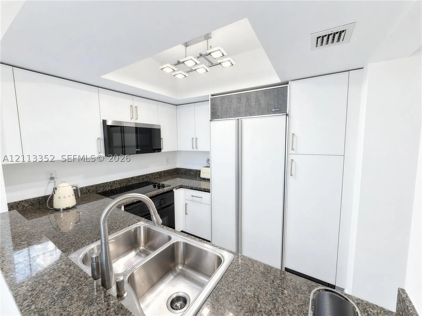 1500 Ocean Dr #1210