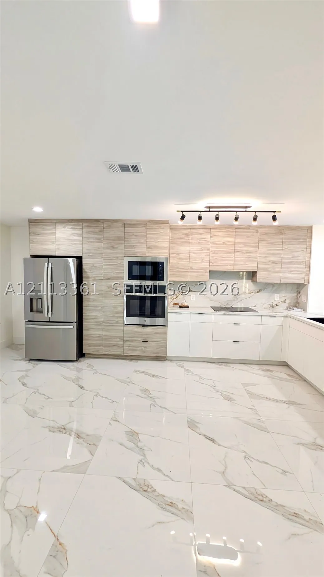 9395 Boca River Cir