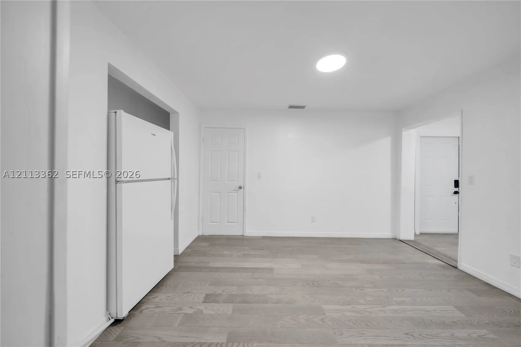 1206 NE 4th Ter