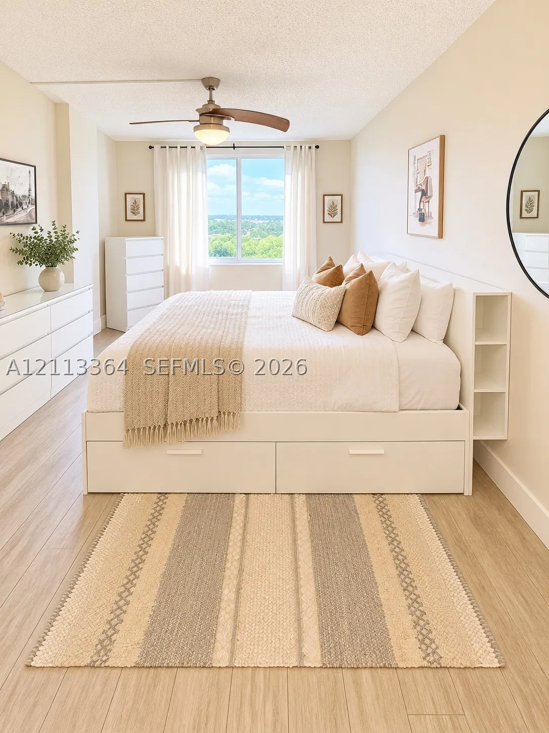 4200 Hillcrest Dr #717