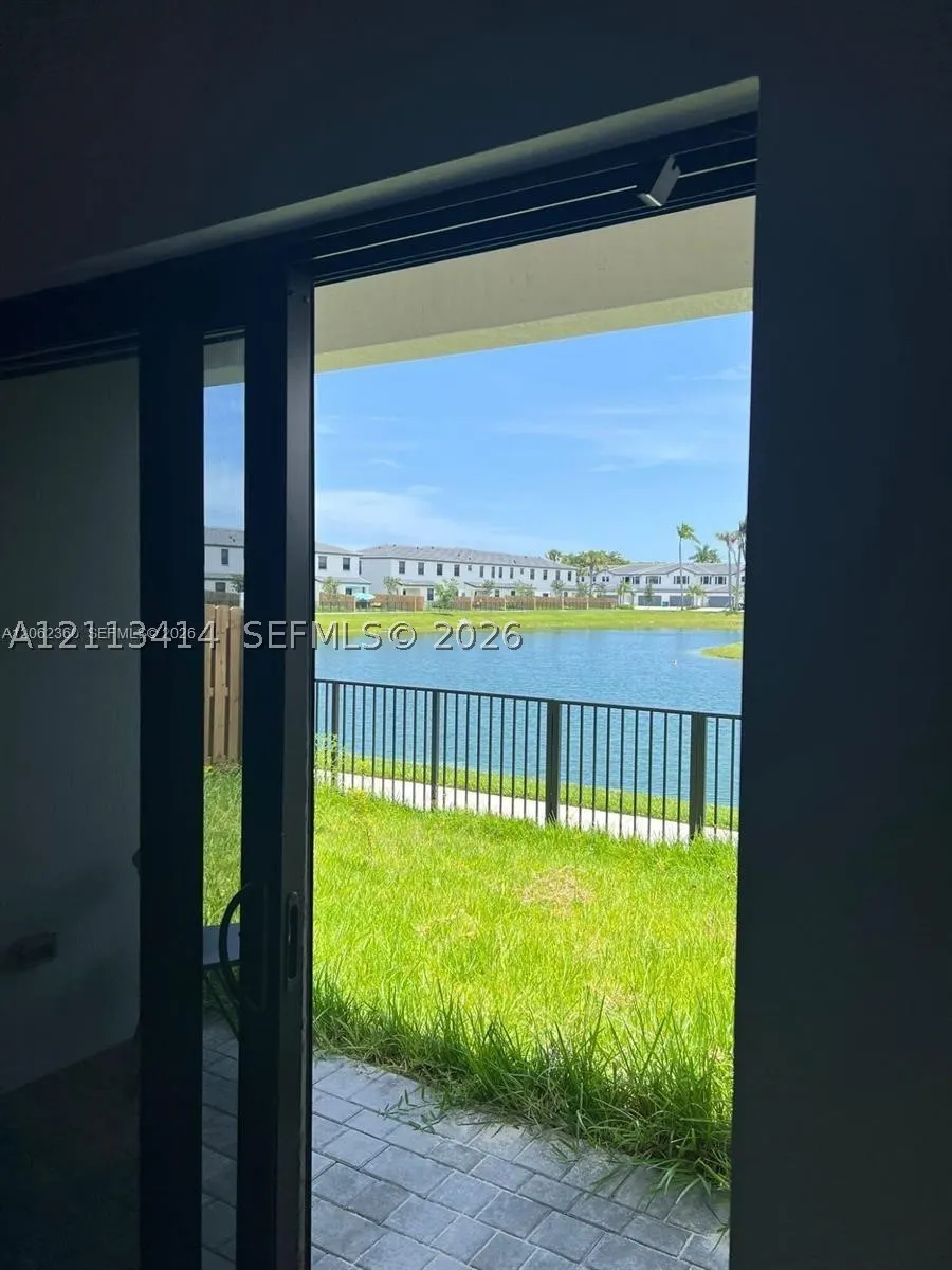 3024 Green Palm Ct #5838
