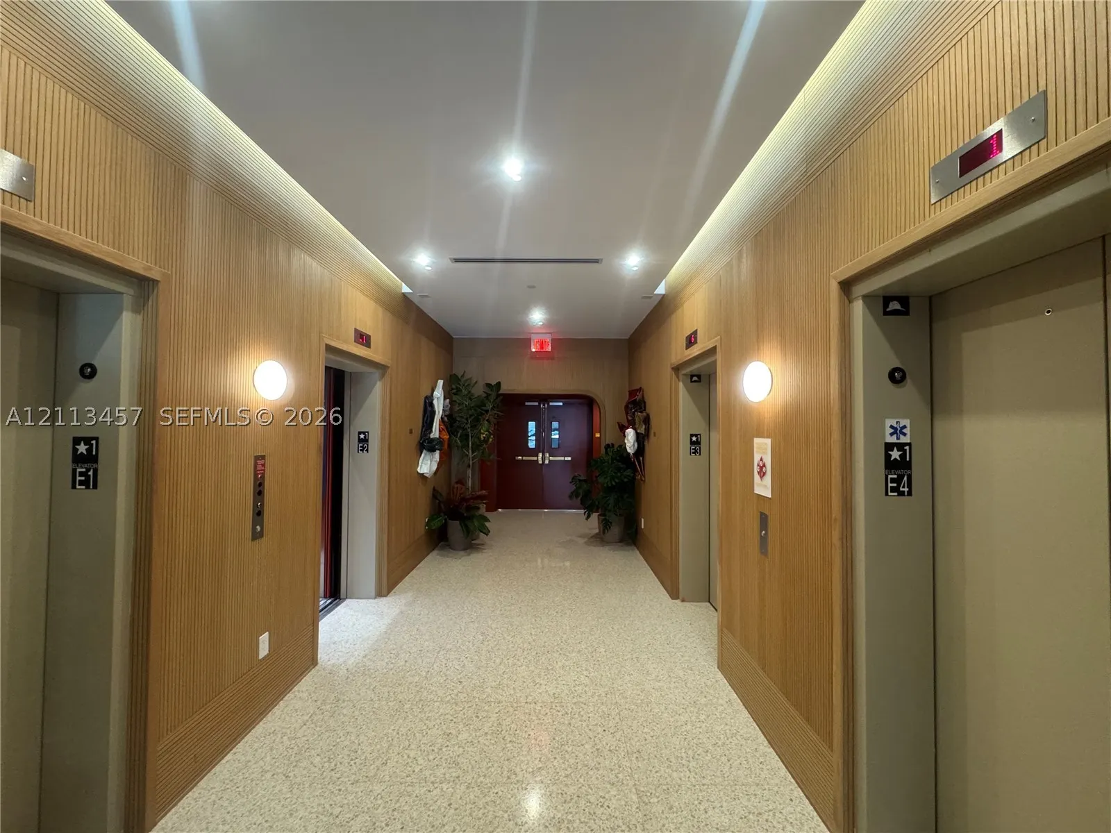 90 NE 32 St #PH-23
