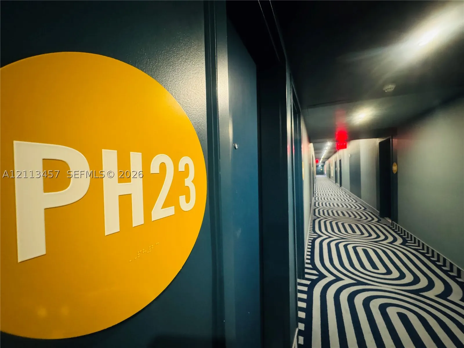 90 NE 32 St #PH-23
