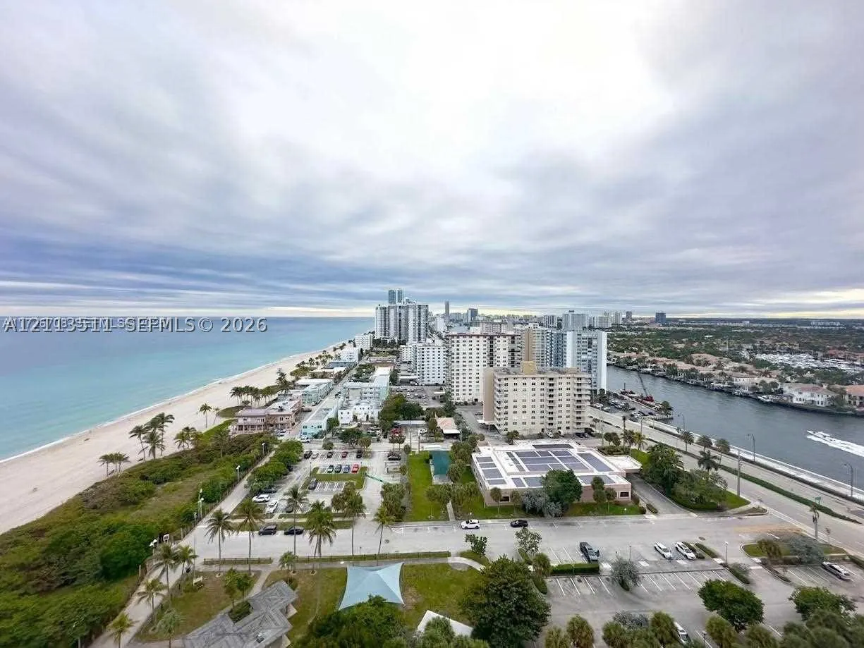 1201 S Ocean Dr #2202S