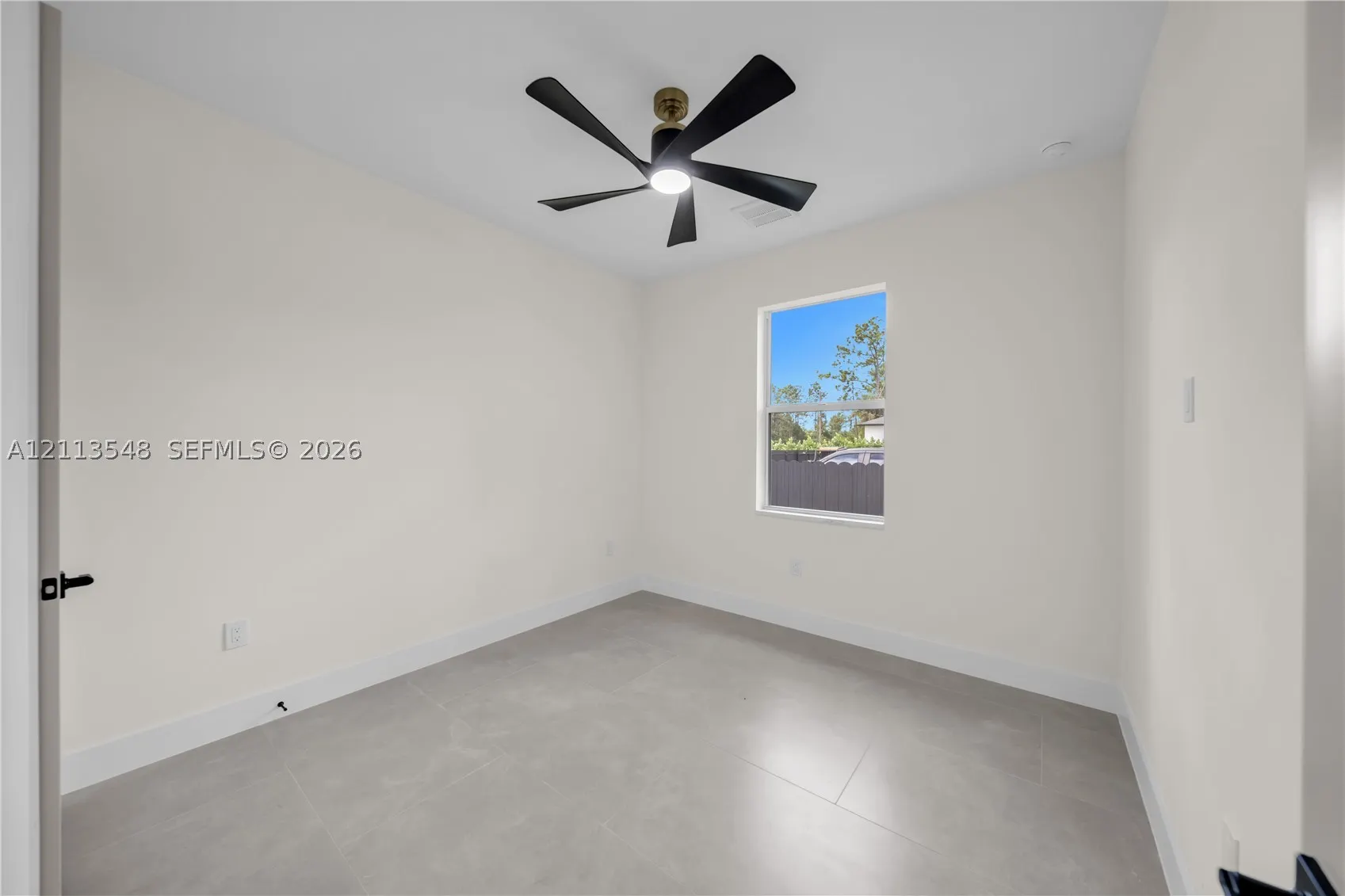 2500 16th St W