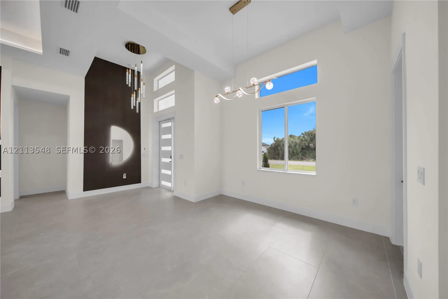 2500 16th St W