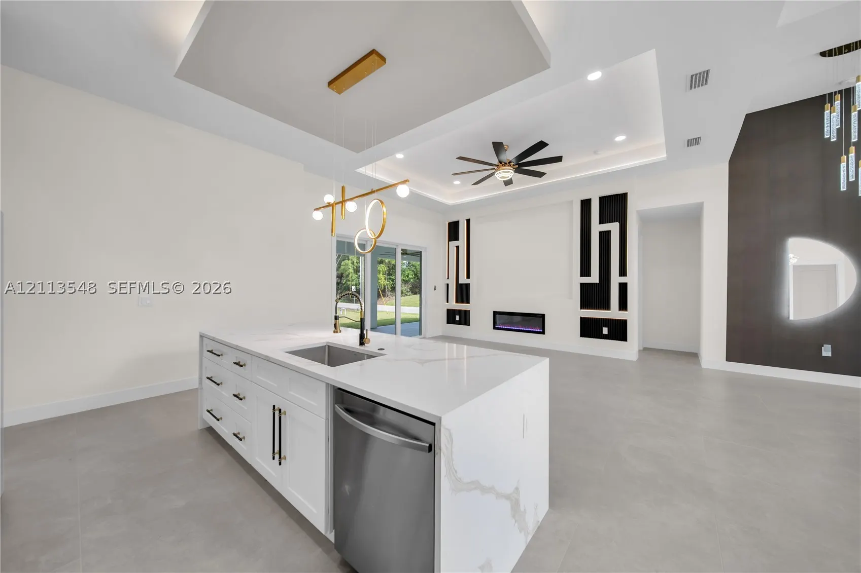2500 16th St W