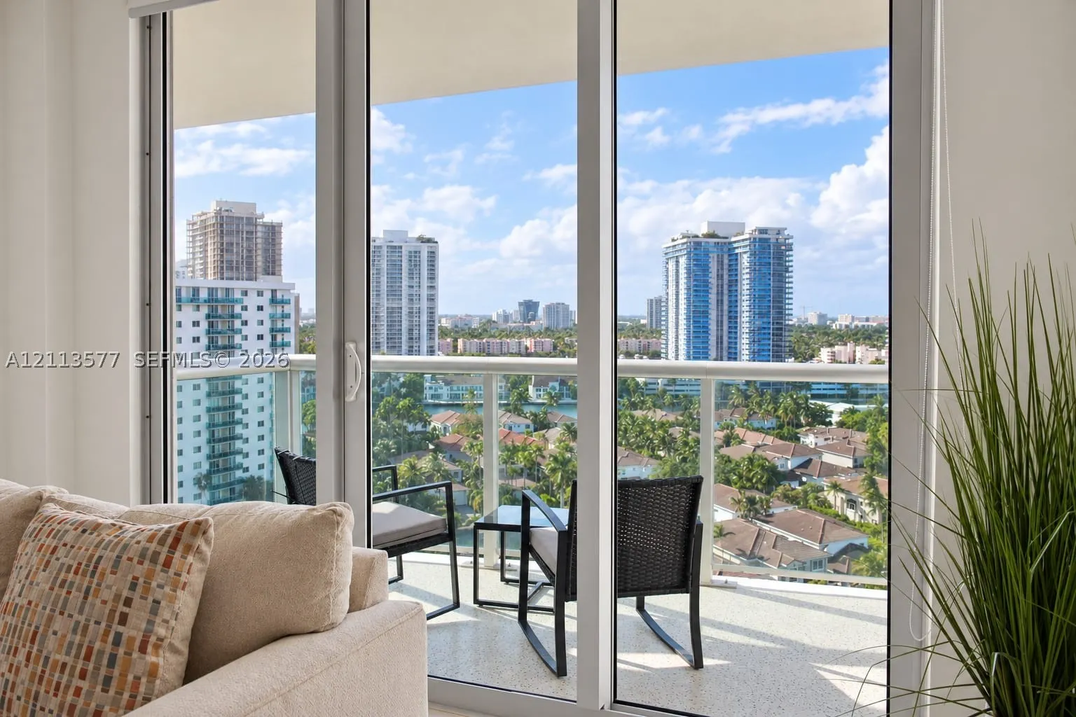 19370 Collins Ave #1622