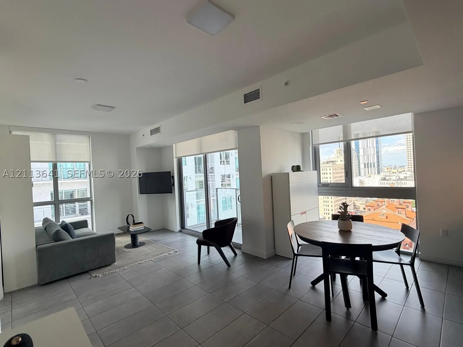 227 NE 2nd St #1702