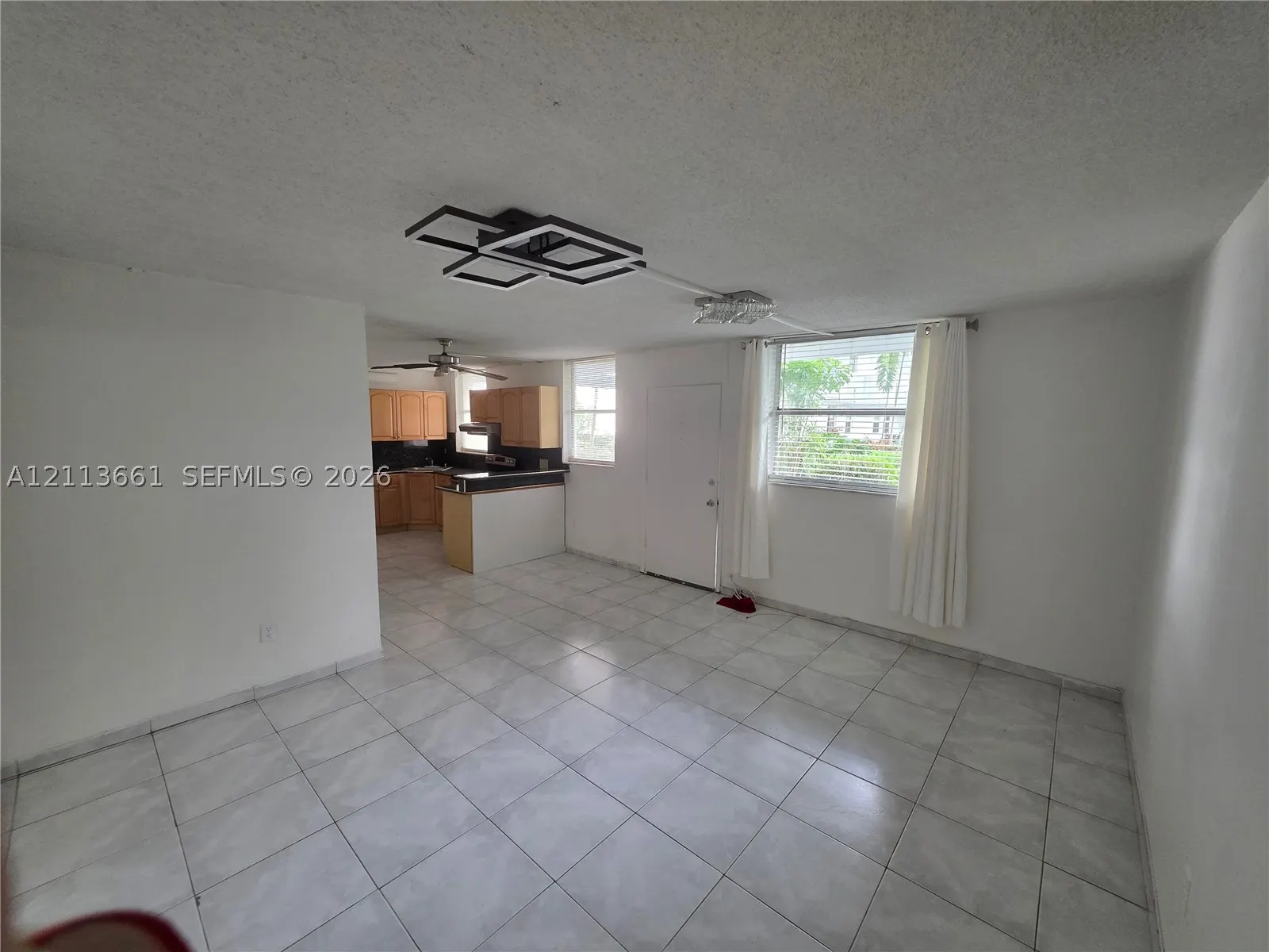 1801 S Treasure Dr #127