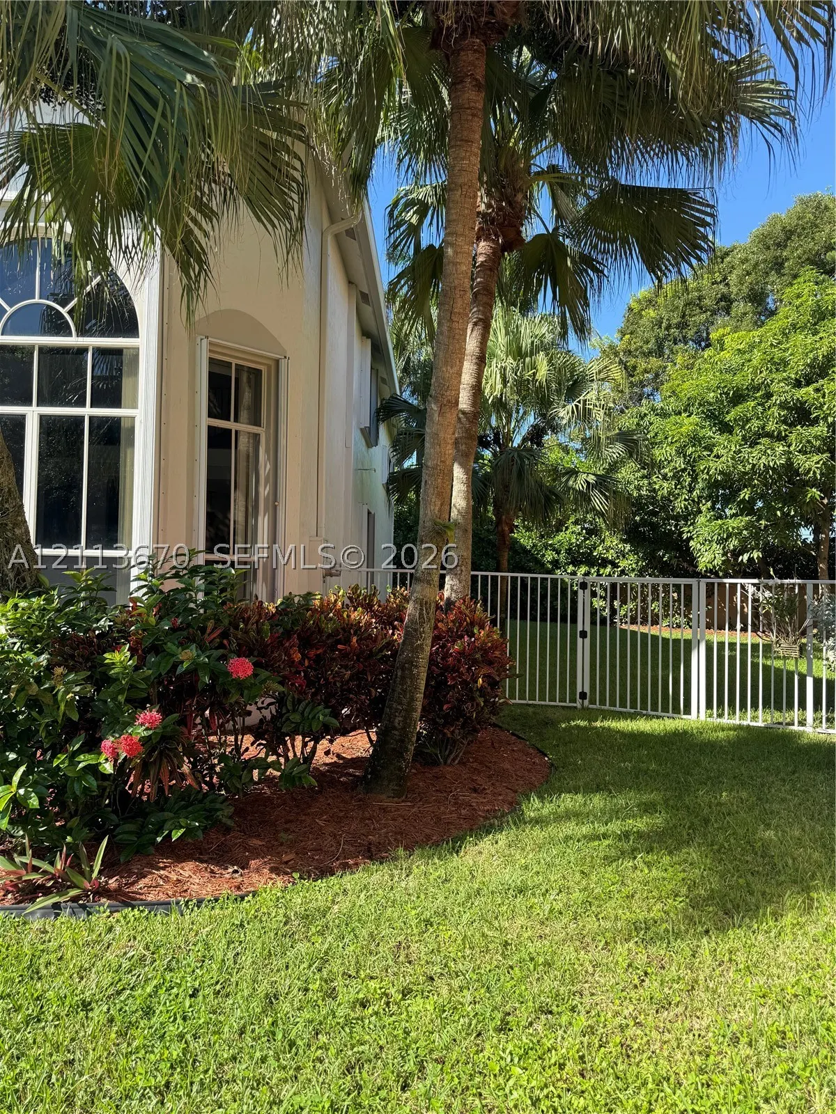 1600 W Classical Blvd