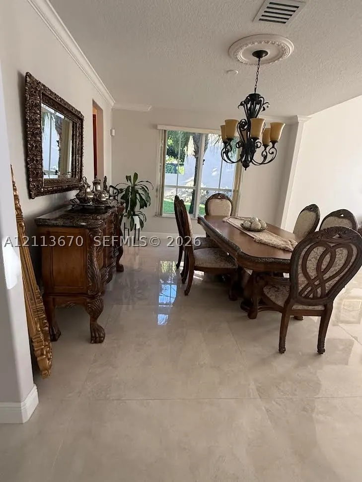 1600 W Classical Blvd