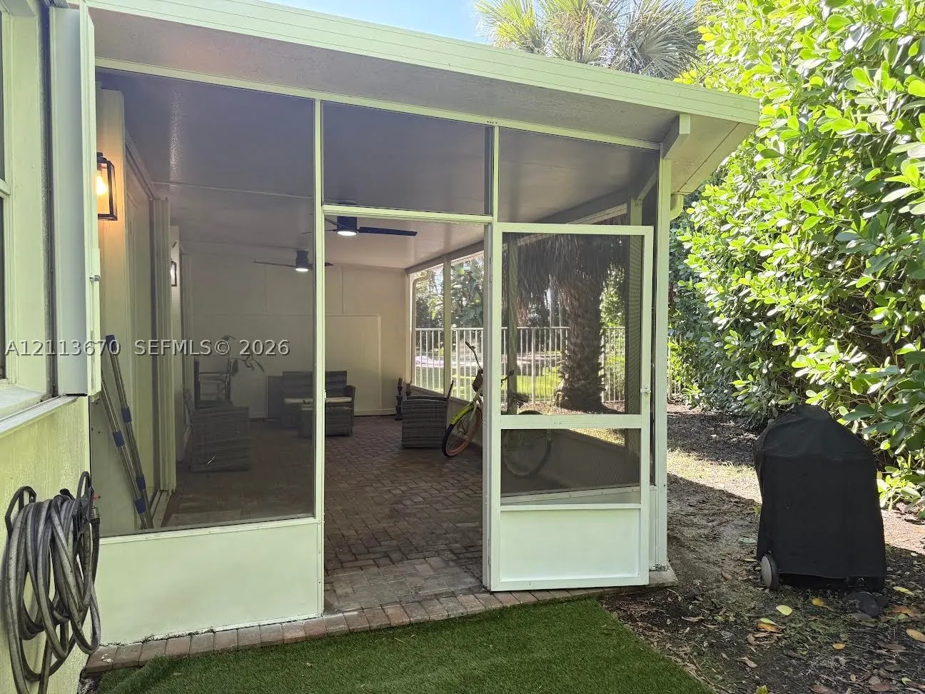 1600 W Classical Blvd