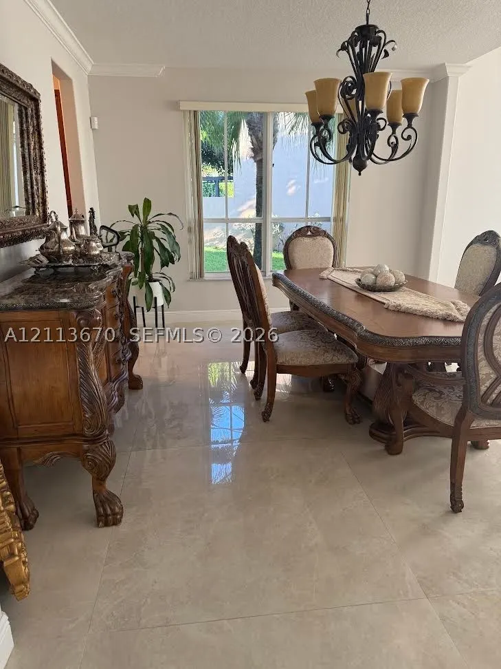 1600 W Classical Blvd