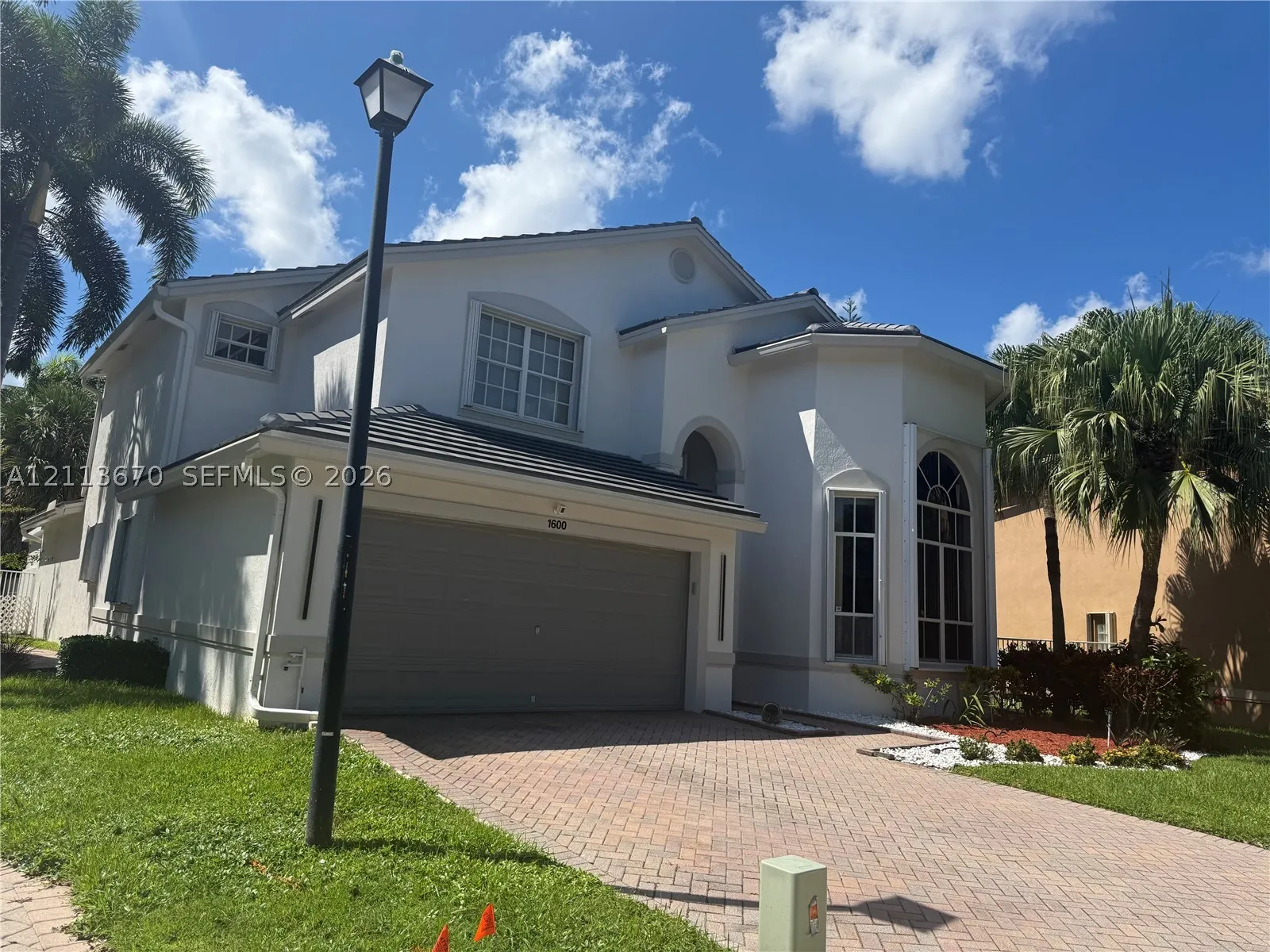 1600 W Classical Blvd