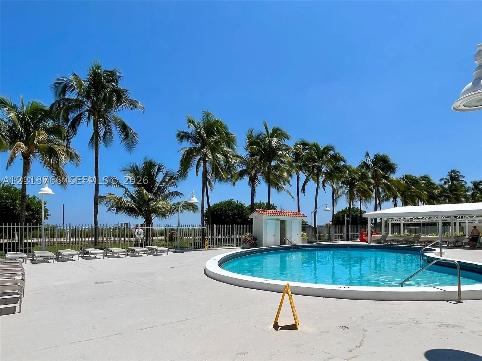 2899 Collins Ave #1429