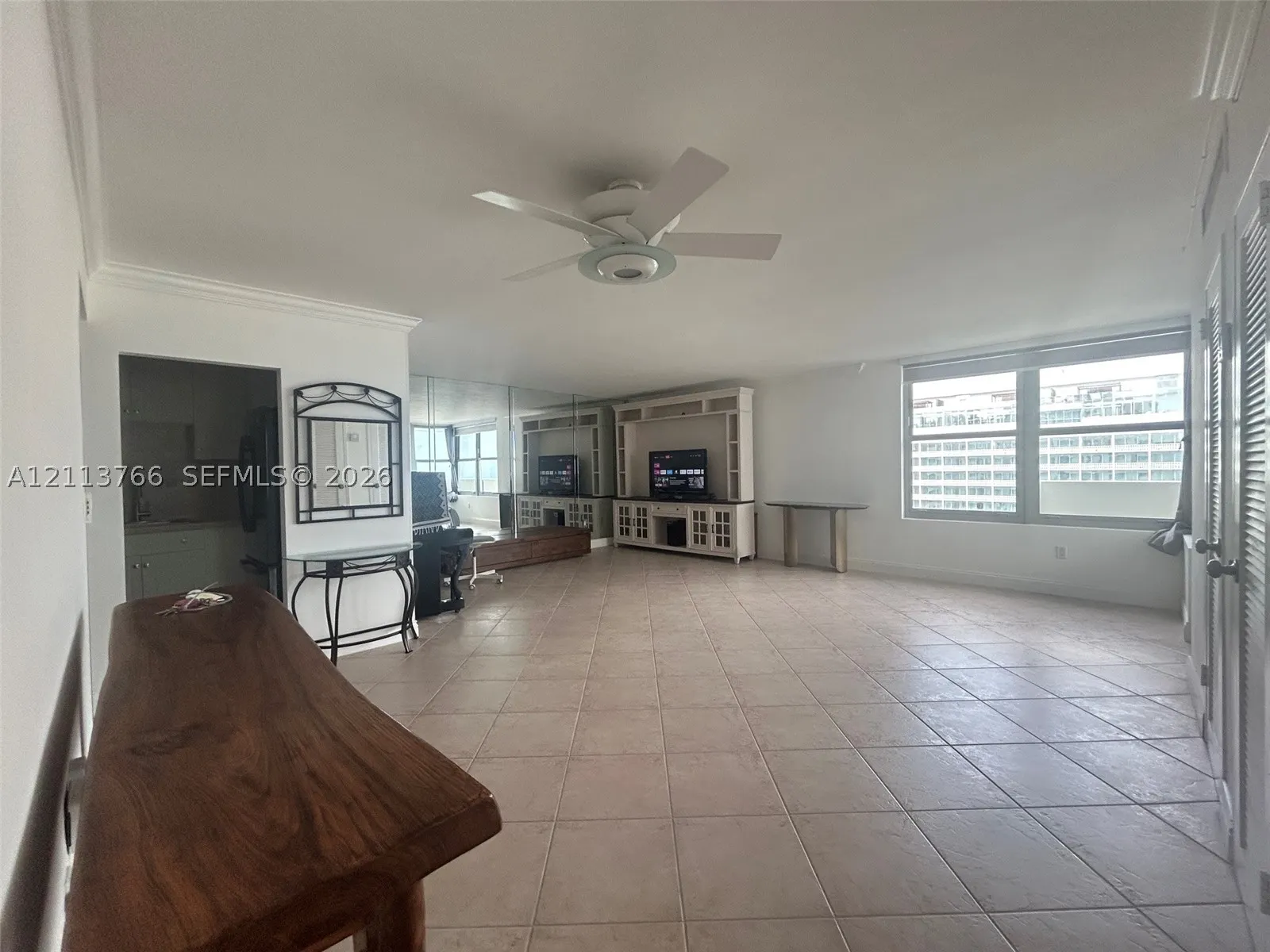 2899 Collins Ave #1429