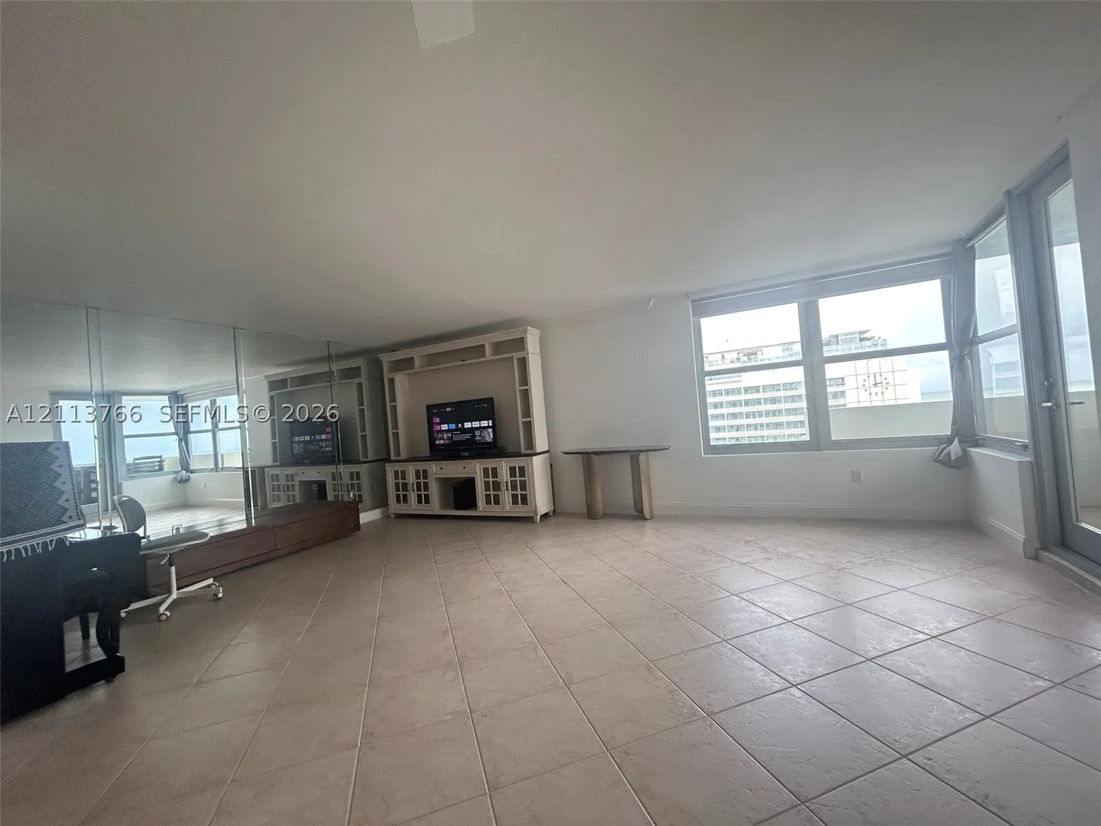 2899 Collins Ave #1429