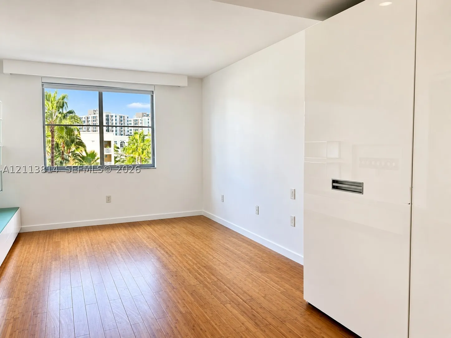 110 Washington Ave #1517