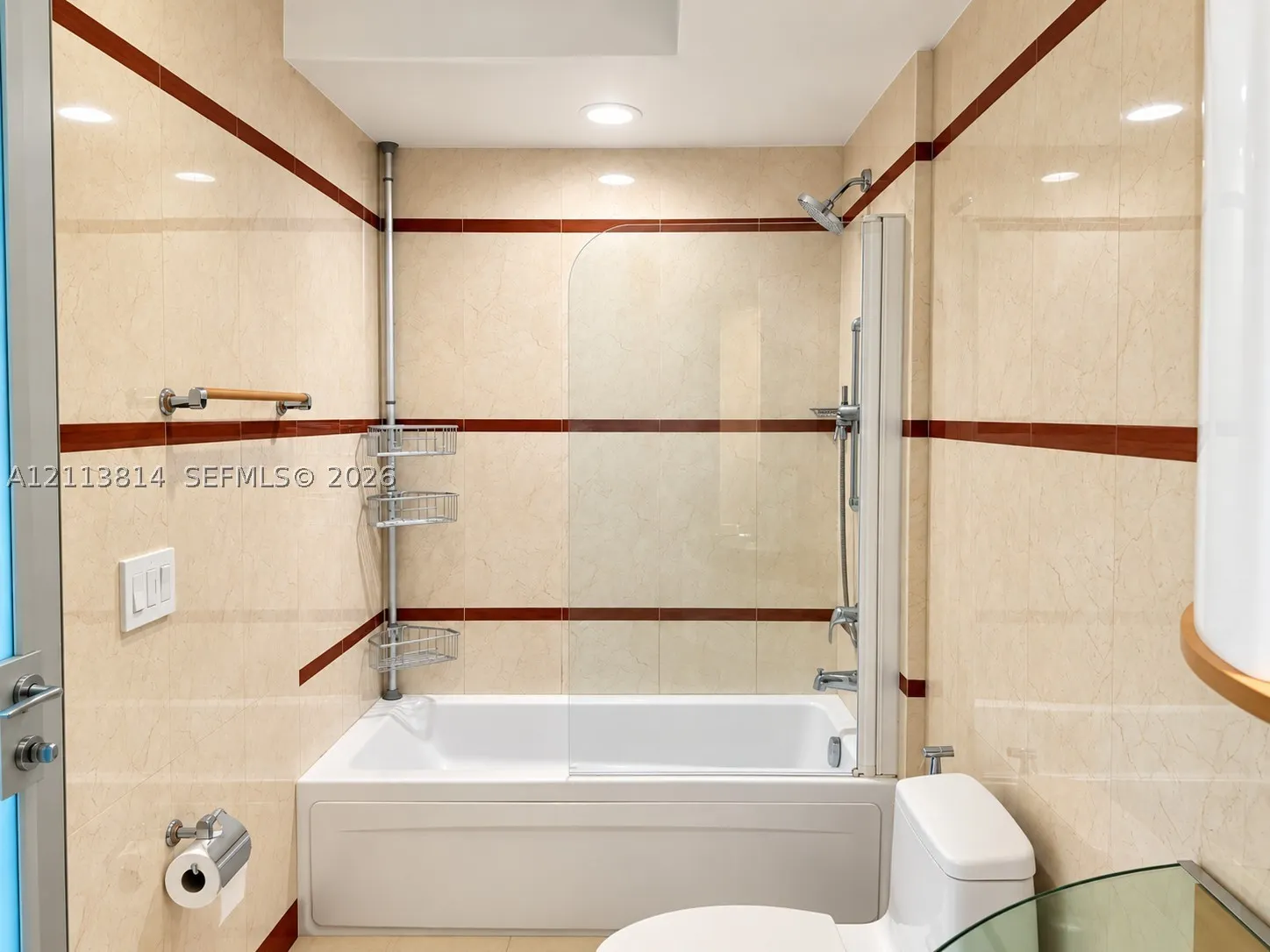110 Washington Ave #1517